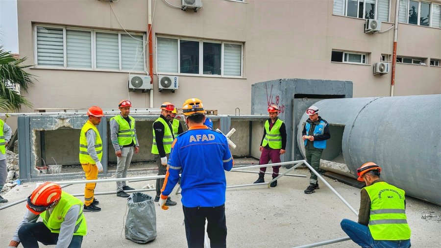 Mersin’de Ormancılara "depremde Arama Kurtarma Eğitimi" Verildi