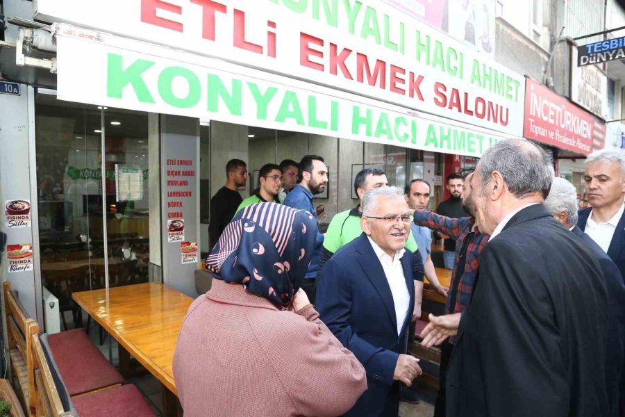 Başkan Büyükkılıç, Esnafla Buluştu, Şeyh İbrahim Tennuri Hazretleri’nin Türbesini Ziyaret Etti