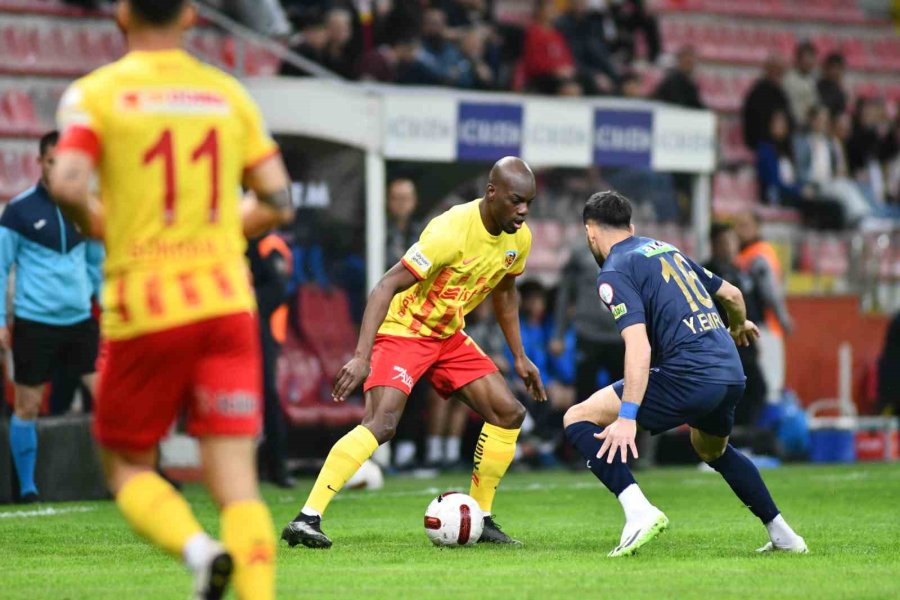 Trendyol Süper Lig: Kayserispor: 0 - Kasımpaşa: 1 (ilk Yarı)