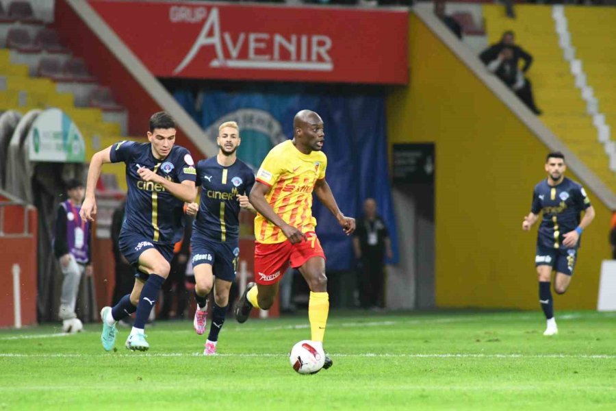 Trendyol Süper Lig: Kayserispor: 0 - Kasımpaşa: 1 (ilk Yarı)