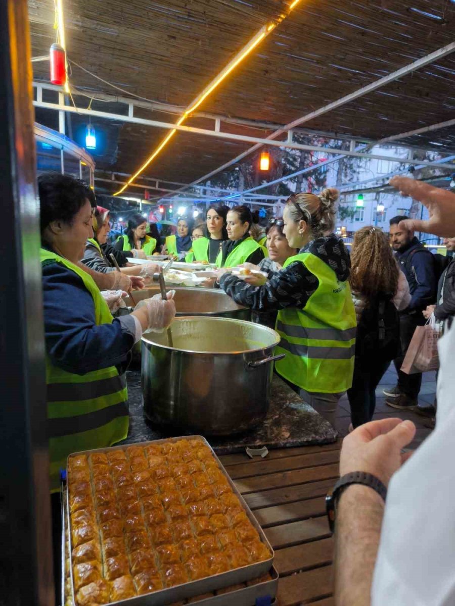 Hayırsever Vatandaşlardan Özel Ramazan Bayramı Etkinliği