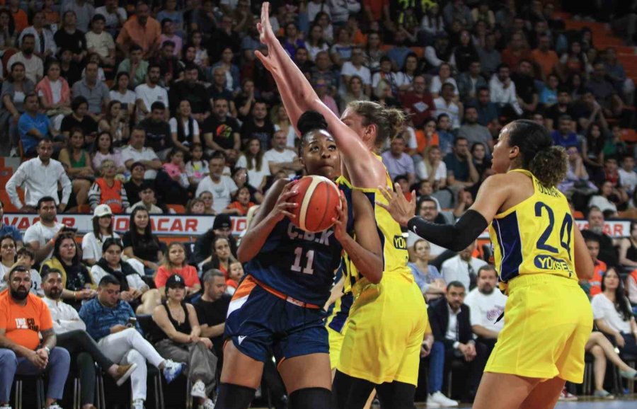 Kadınlar Euroleague Final Four: Fenerbahçe: 89 - Çbk Mersin: 80