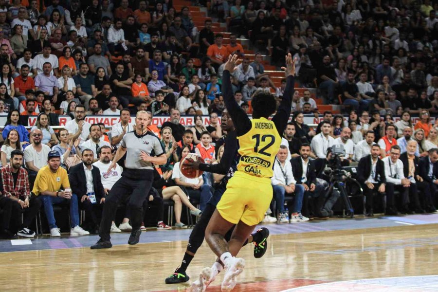 Kadınlar Euroleague Final Four: Fenerbahçe: 89 - Çbk Mersin: 80