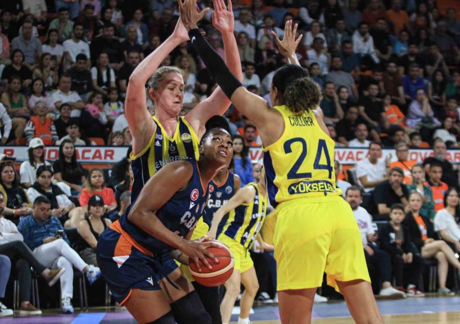 Kadınlar Euroleague Final Four: Fenerbahçe: 89 - Çbk Mersin: 80