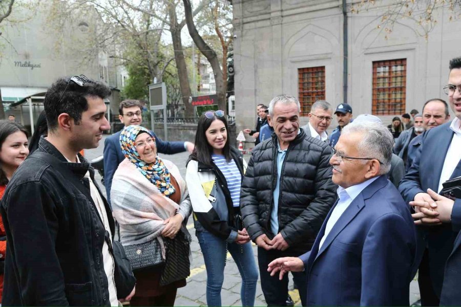 Başkan Büyükkılıç, Bayramın Mutluluğunu Kayserililerle Yaşadı