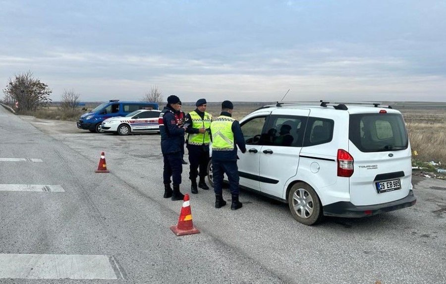 Trafik Denetimlerinde 11 Milyon 715 Bin 603 Tl Ceza Kesildi