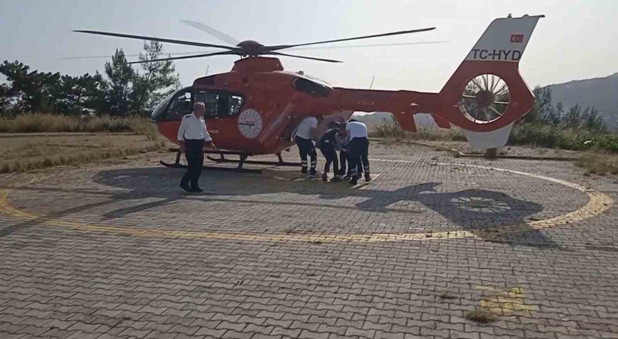 Ambulans Helikopter 14 Yaşındaki Çocuk İçin Havalandı