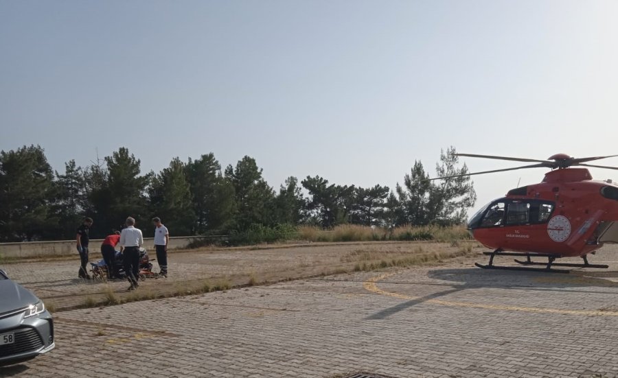 Ambulans Helikopter 14 Yaşındaki Çocuk İçin Havalandı