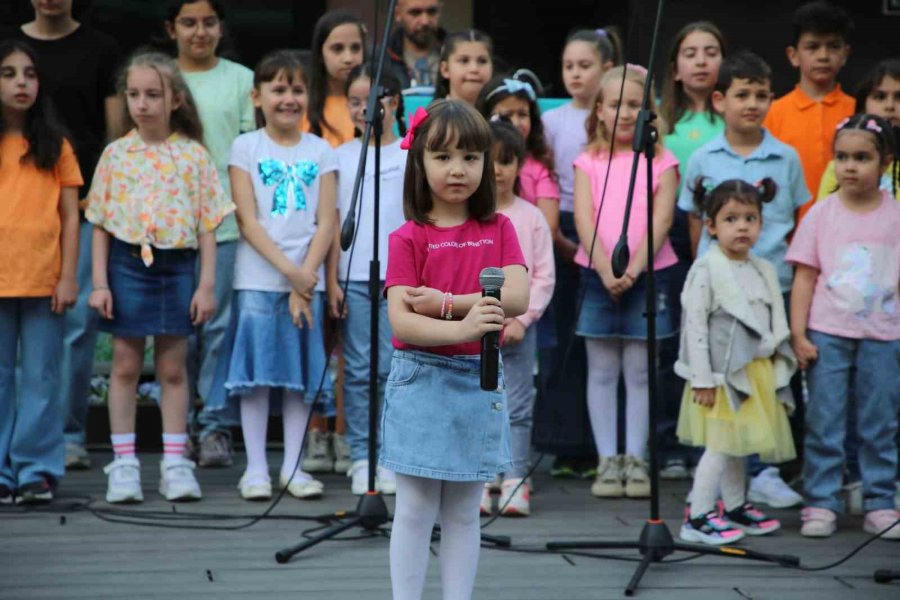 Çocuk Korosu Dinleyicilerden Tam Not Aldı