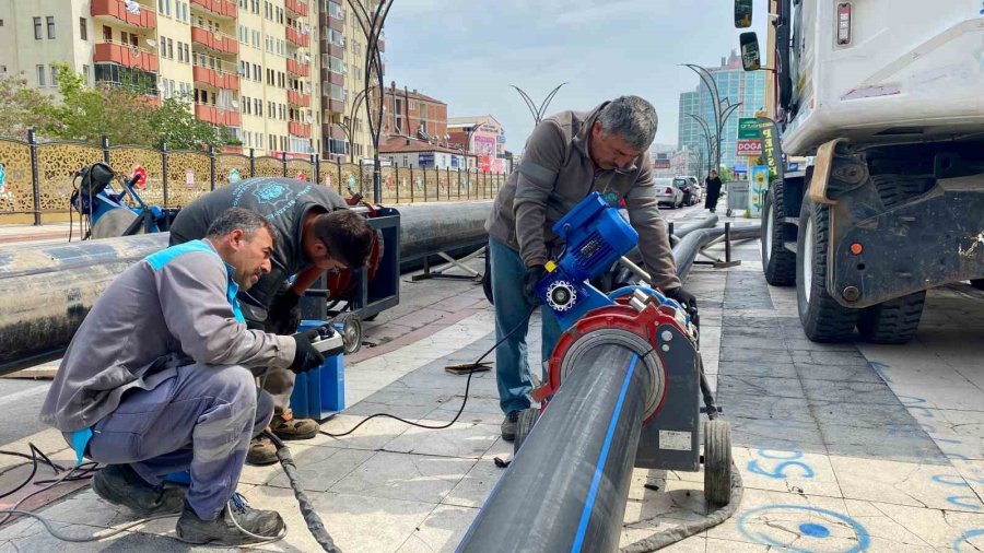 Aksaray’da Atatürk Bulvarına Yaya Üst Geçidi Çalışmaları Başladı