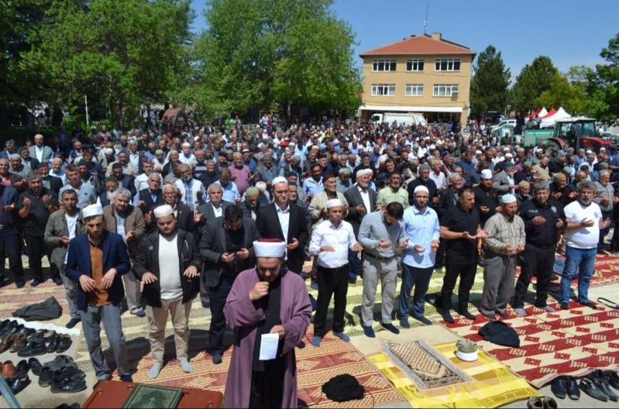 Günyüzü İlçesinde Yağmur Duaları Yapılıyor