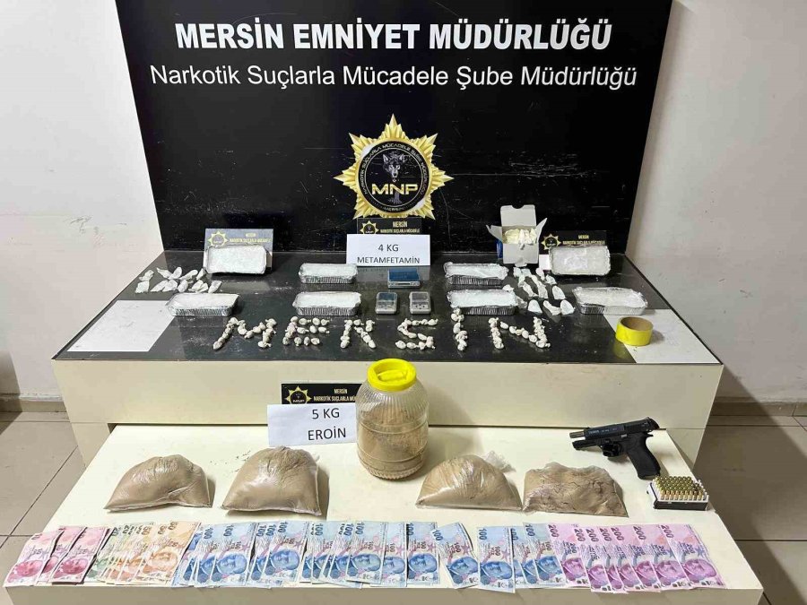 Mersin’de Uyuşturucu Operasyonu: Paket Paket Eroin Çıktı, 4 Kişi Yakalandı