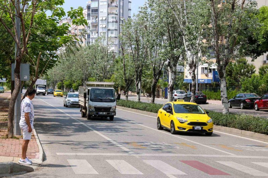 Küçük Ateş’in Ölümden Döndüğü Kavşakta Babası Da Kazadan Kıl Payı Kurtuldu