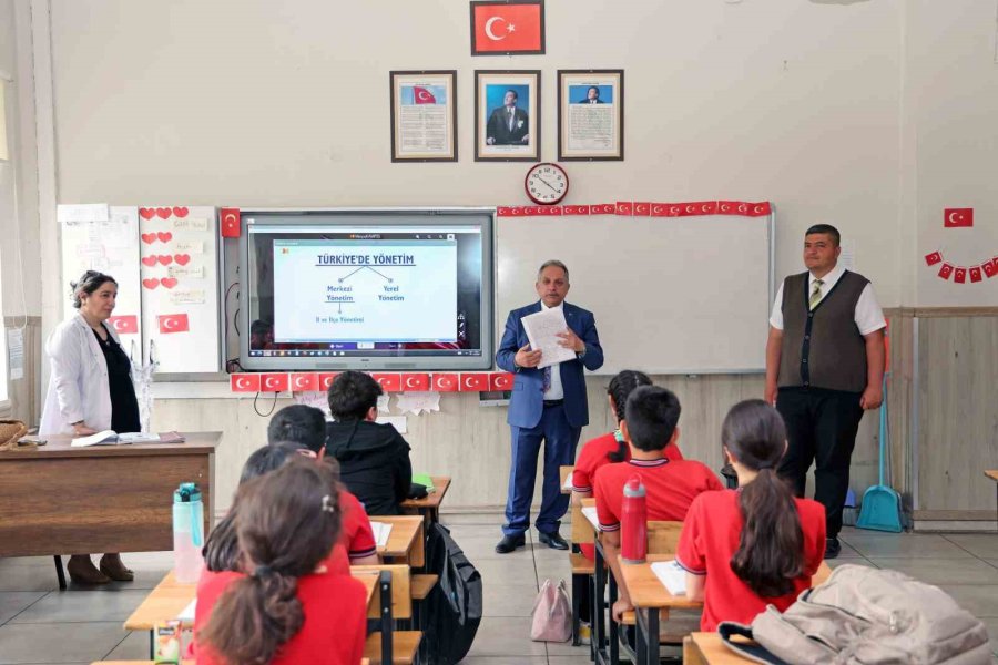 Başkan Yalçın’dan ‘türkiye’de Yönetim’ Dersi