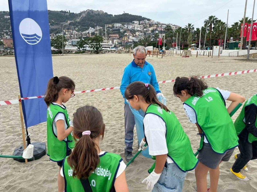 Alanya’da Yılın İlk Çöp Kategorize Çalışması Yapıldı