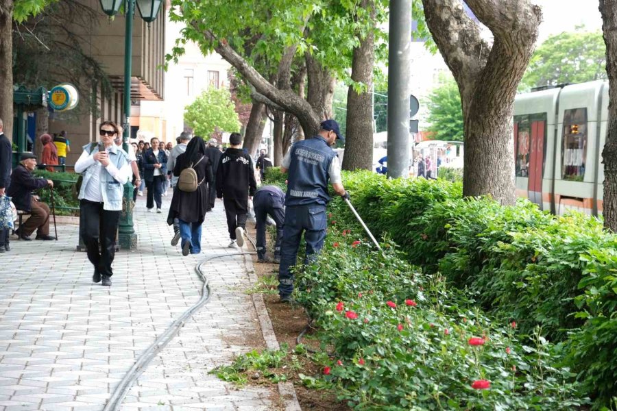 İnşaat Ve Temizlik İşçileri 1 Mayıs’ı Çalışarak Geçirdi