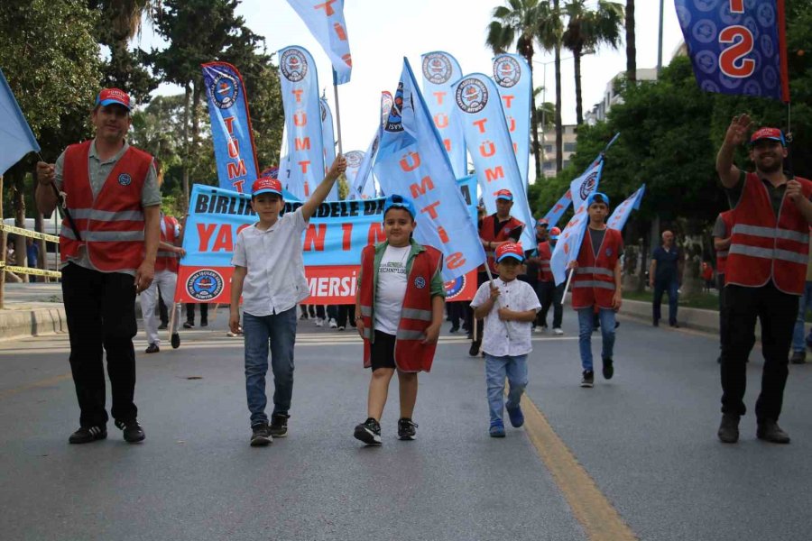 Mersin’de 1 Mayıs Coşkuyla Kutlandı