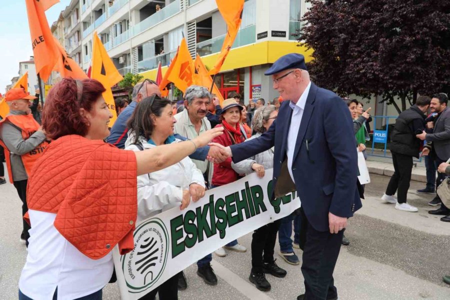 Başkan Kurt, 1 Mayıs’ta İşçi Ve Emekçileri Yalnız Bırakmadı