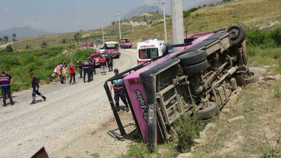 Safari Kazasında Can Pazarı: 12’si Turist 15 Yaralı