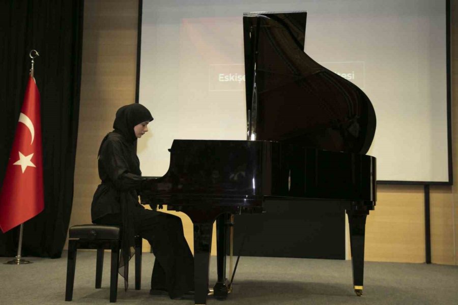 Eskişehir Teknik Üniversitesi’nde Emeklilik Töreni Gerçekleştirildi