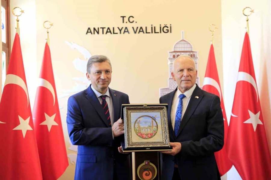 Kktc Meclis Başkanı Töre, Vali Şahin İle Bir Araya Geldi