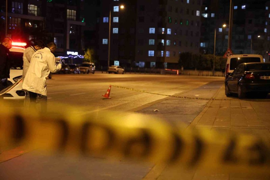 Trafikte Tartıştığı Kişi Tarafından Bıçaklanarak Öldürüldü