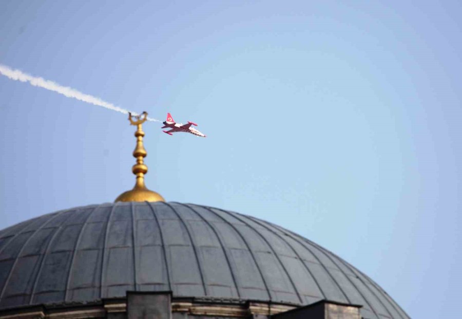 Konya’da Solo Türk Ve Türk Yıldızları’nın Prova Uçuşu Nefesleri Kesti