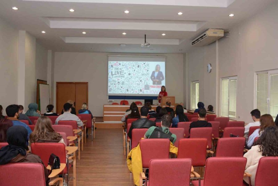 Emyo’da ’emlak Sektöründe Deneyimler Ve Doğru İletişimin Önemi’ Semineri Düzenlendi