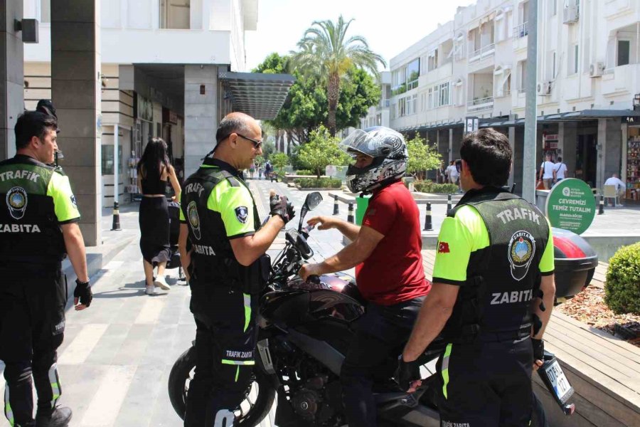 Yaya Yolunu İşgal Eden Motosiklet, Scooter Ve Araçlar 7/24 Denetleniyor