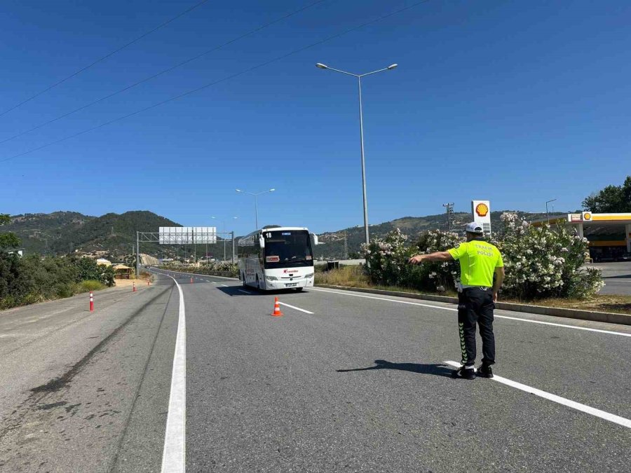 Tur Otobüslerine Sıkı Denetim