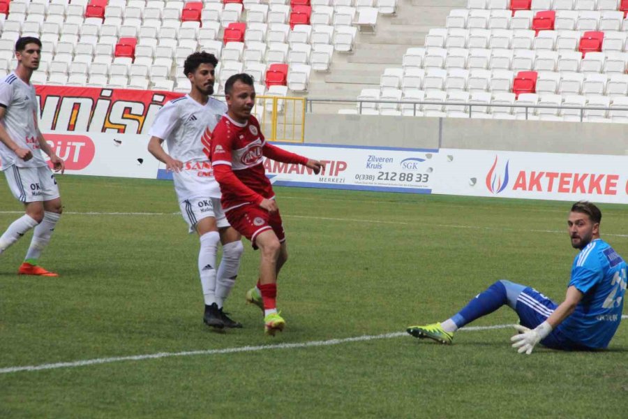 Tff 2. Lig: Karaman Fk: 1 - Somaspor: 4