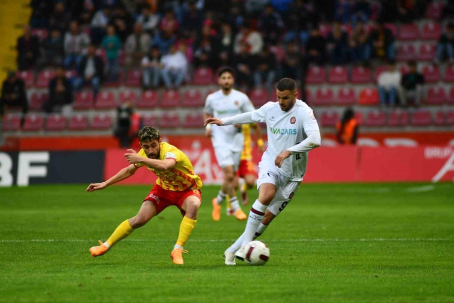 Trendyol Süper Lig: Kayserispor: 1 - Fatih Karagümrük: 0 (ilk Yarı)