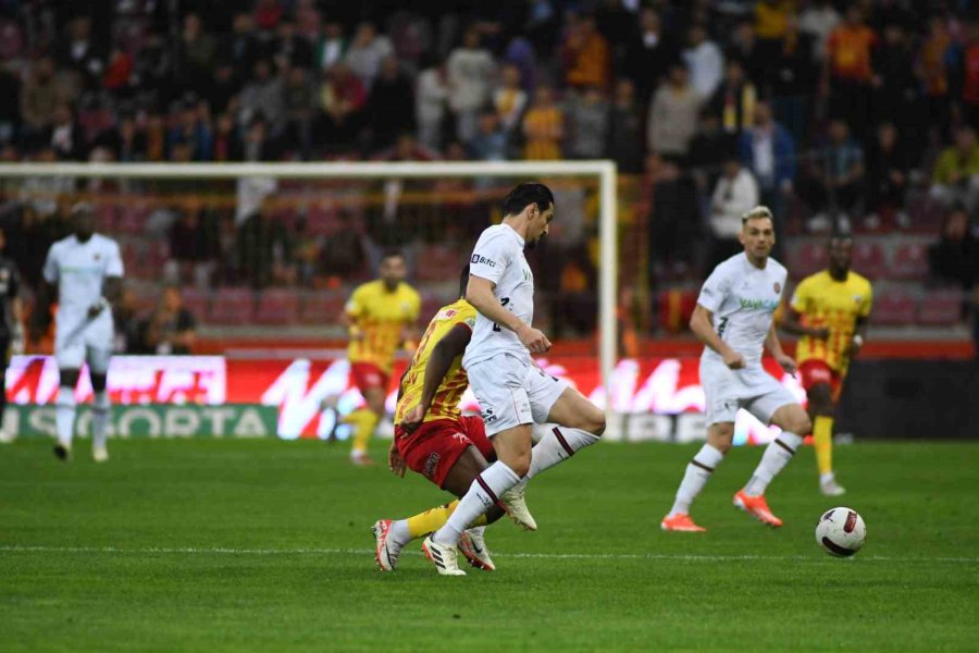 Trendyol Süper Lig: Kayserispor: 1 - Fatih Karagümrük: 0 (ilk Yarı)