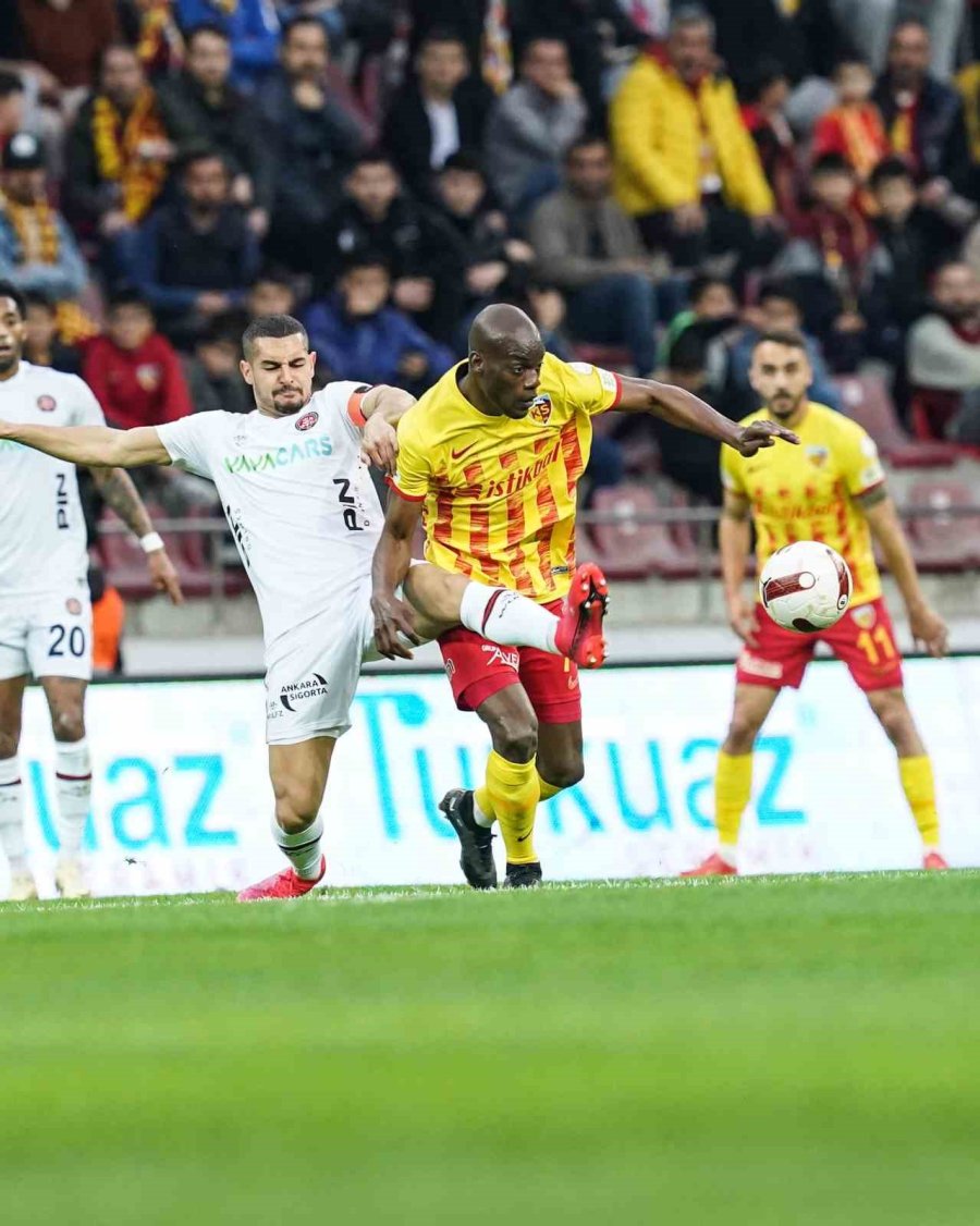 Trendyol Süper Lig: Kayserispor: 1 - Fatih Karagümrük: 0 (ilk Yarı)