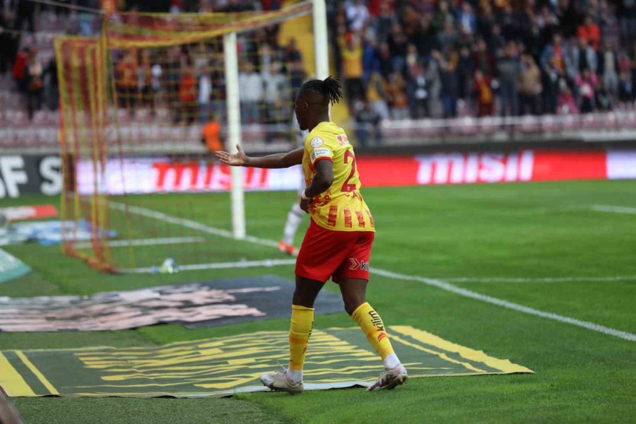 Trendyol Süper Lig: Kayserispor: 1 - Fatih Karagümrük: 0 (maç Devam Ediyor)