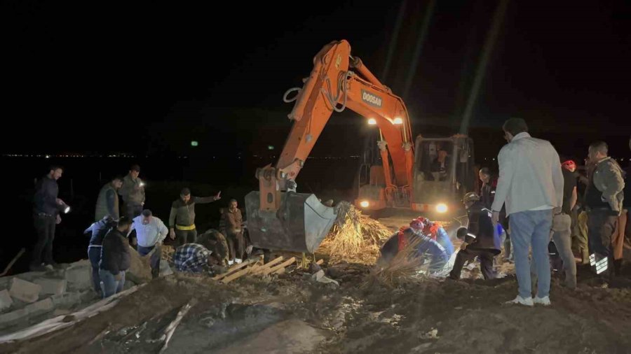 Aksaray’da Mandıra Çöktü: 750 Küçükbaş Hayvan Göçük Altında Kaldı