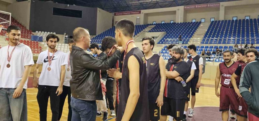 Öğrenci Spor Etkinlikleri Basketbol Müsabakalarında Şampiyonluk Heyecanı Yaşandı