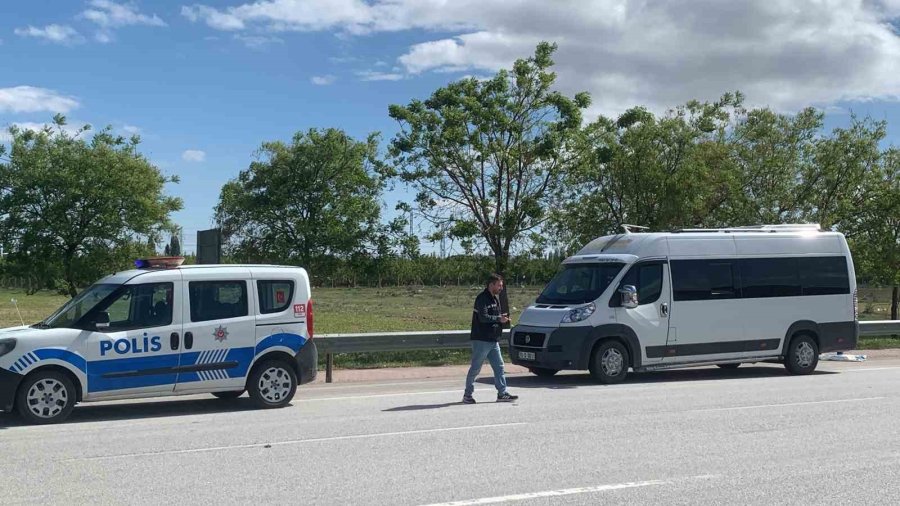 Karaman’da Minibüsün Çarptığı Yaşlı Adam Ağır Yaralandı