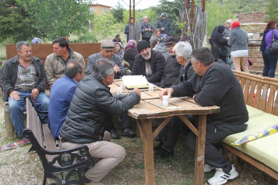 Konya’da Sanatçıların Köyünde Baharın Gelişini Coşkuyla Karşıladılar