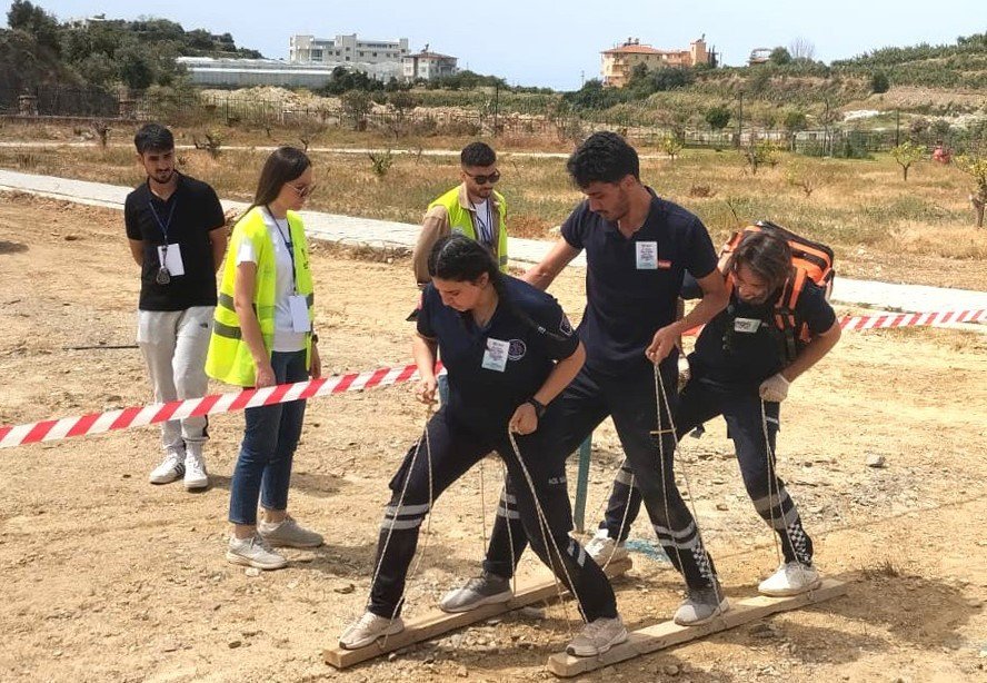 Meü’lü Öğrenciler Ulusal Ralli Travma Rallisi’nde Üçüncü Oldu