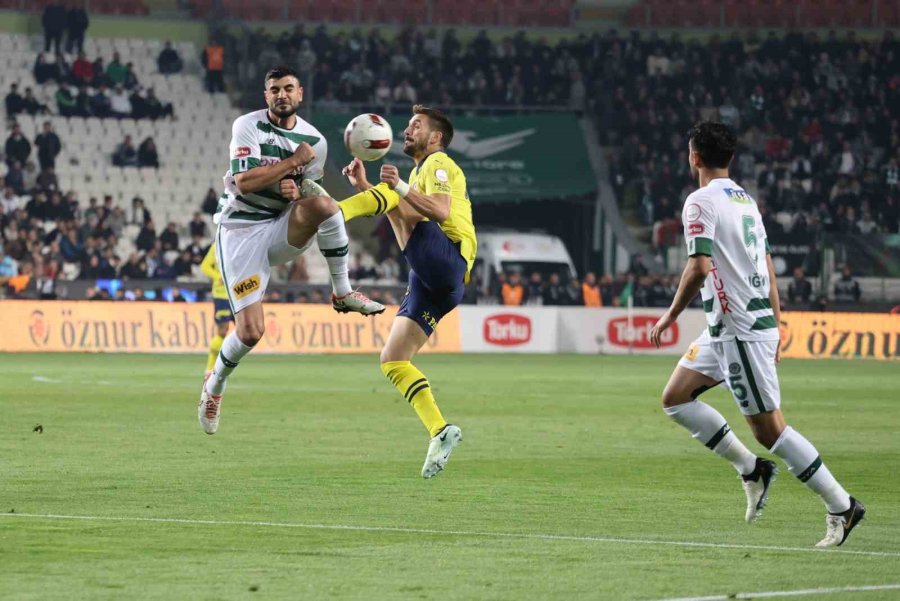 Trendyol Süper Lig: Konyaspor: 0 - Fenerbahçe: 0 (ilk Yarı)