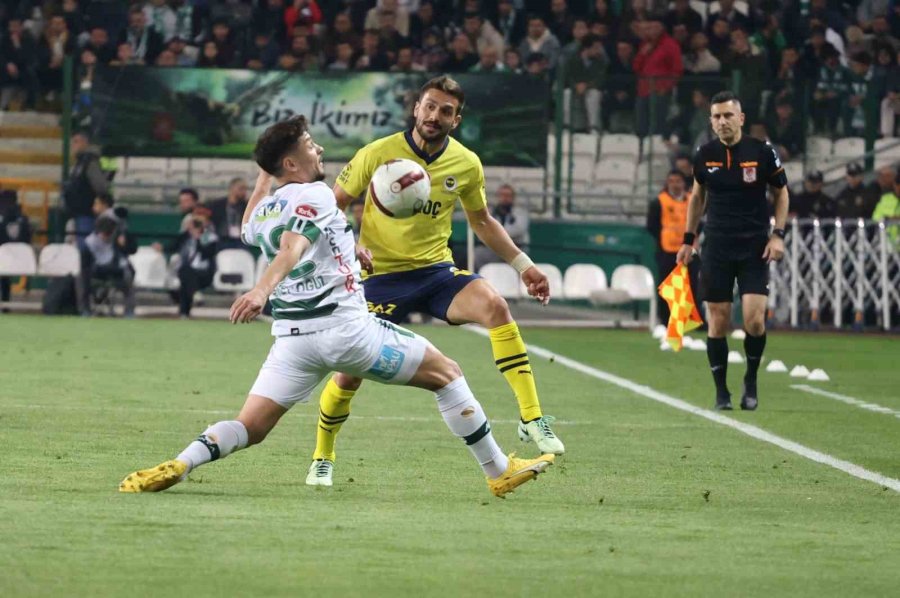 Trendyol Süper Lig: Konyaspor: 0 - Fenerbahçe: 0 (ilk Yarı)