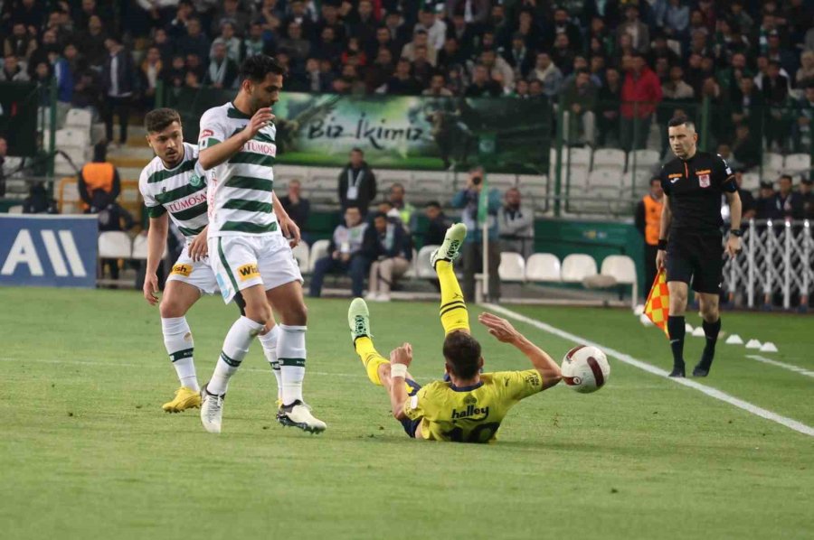 Trendyol Süper Lig: Konyaspor: 0 - Fenerbahçe: 0 (ilk Yarı)