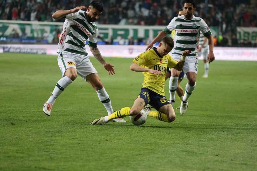 Trendyol Süper Lig: Konyaspor: 0 - Fenerbahçe: 0 (ilk Yarı)