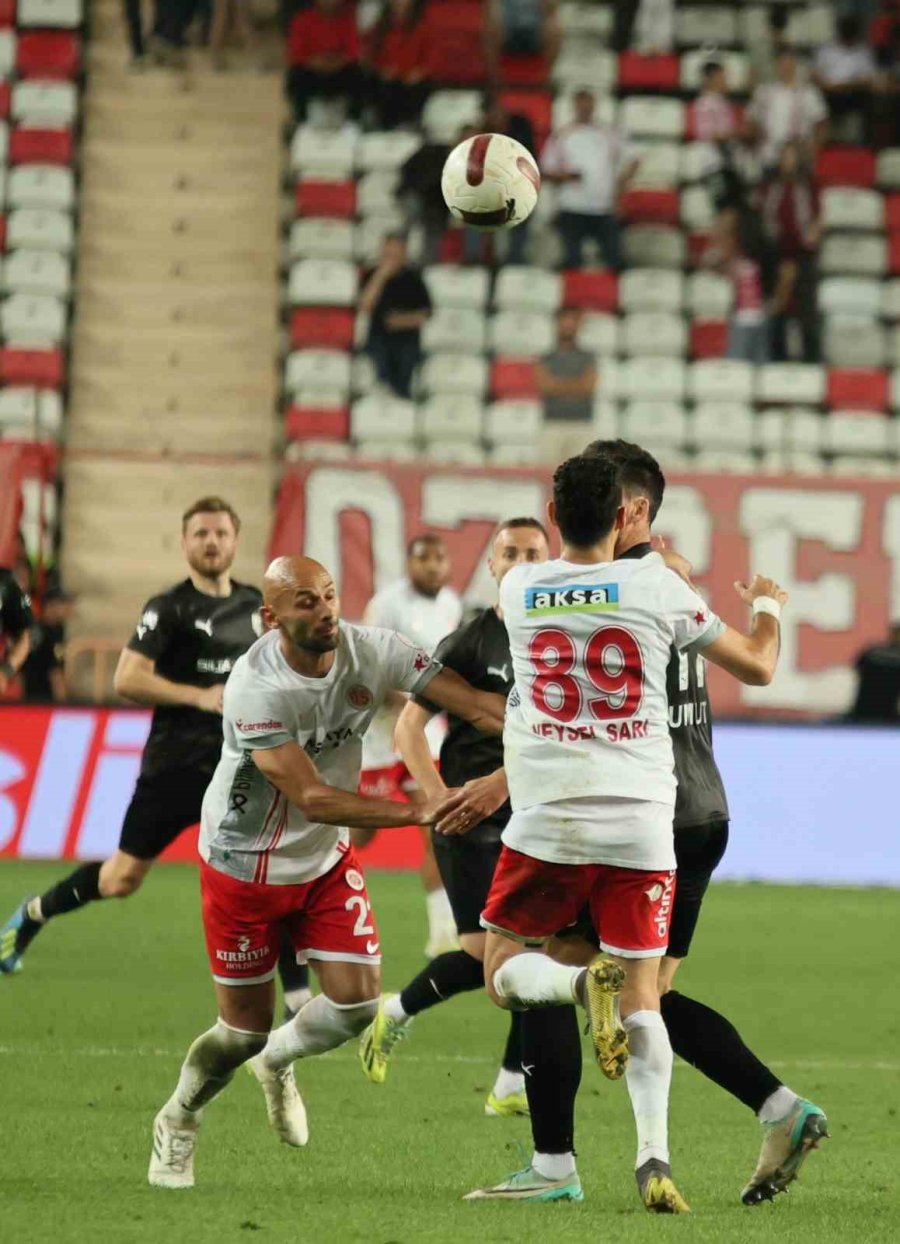 Trendyol Süper Lig: Antalyaspor: 1 - Pendikspor: 2 (maç Sonucu)