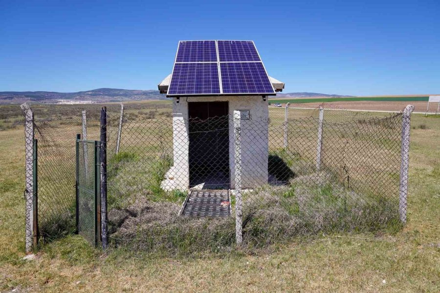 Hırsızlar Güneş Enerjisiyle Sulama Sistemini Hedef Aldı