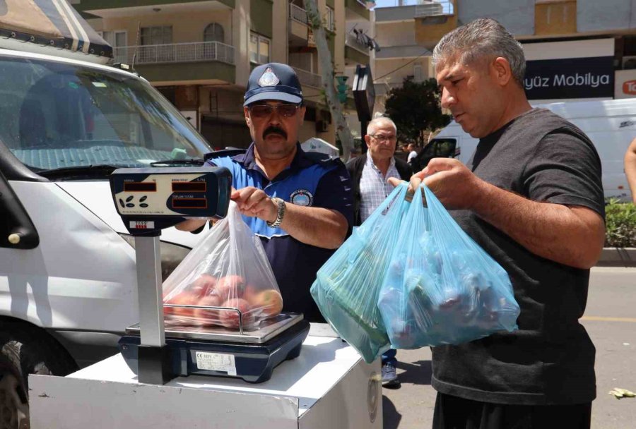 Toroslar’daki Semt Pazarlarında ’tartı Kontrol Noktası’ Kuruldu