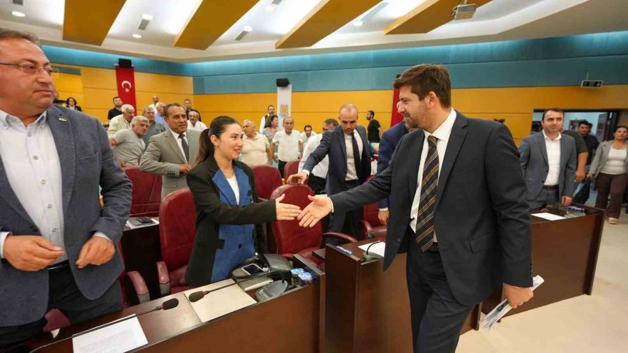 Tarsus Belediye Meclisinin Gündeki ’halk Ekmek’ Ve Borçlar Oldu