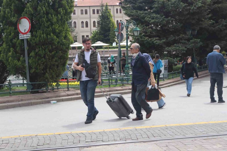 Aniden Değişen Hava Şartları Giyim Tercihlerini De Etkiledi