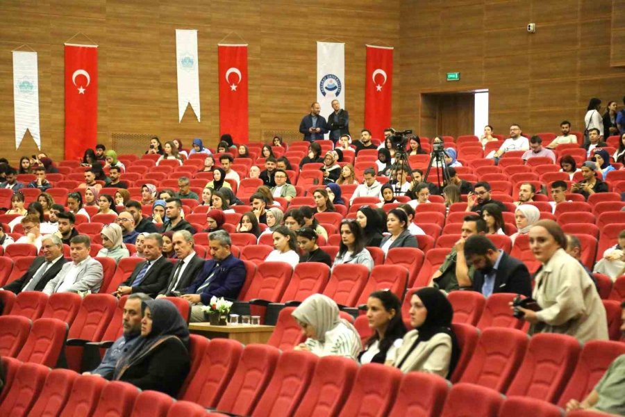 Asü’de “türkiye Üzerine Oynanan Oyunlar” Konferansı